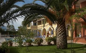 Katerina Pool Apartments